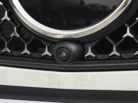 2026�� �Ŀ� GLC 300 4MATIC ����SUV