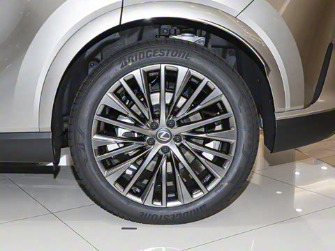 2026�� 350h ����������