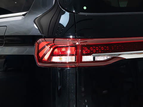 2026�� ���̰� 230������ 7��