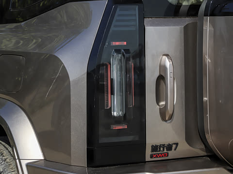 2027�� ������7 2.0TD XWD ��Խ