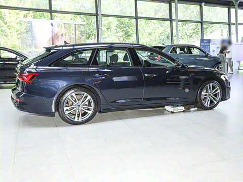 2025�� Avant 45 TFSI ��̽�ռ�