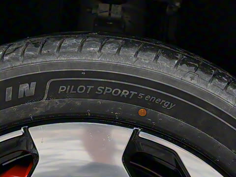 2025�� Ultra�� 70kWh