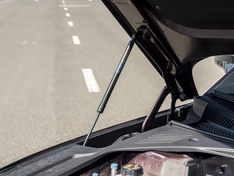 2026�� 225km EM-i Զ�����ǺӰ�