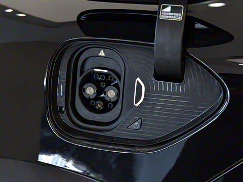 2025�� ��Ӱ��װ�޶��� 100kWh Touring