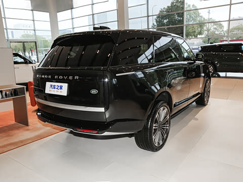 2026�� 3.0 L6 400PS AB�����