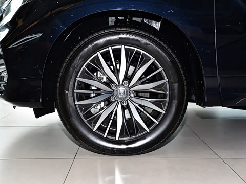 2026�� 240TURBO ����������