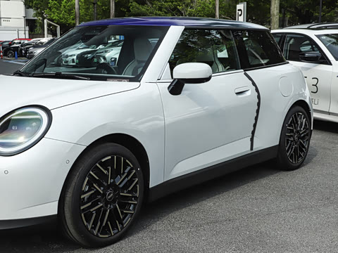 2026�� 463km COOPER SE ������