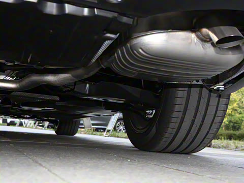 2025�� �Ŀ� E 300 L ʱ���˶���