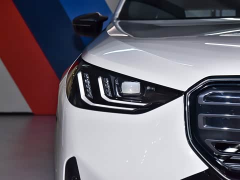 2026�� M50 xDrive