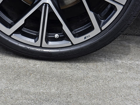 2026�� TFSI quattro 200kW �콢��