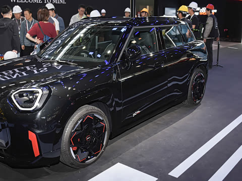 2025�� �Ŀ� JOHN COOPER WORKS