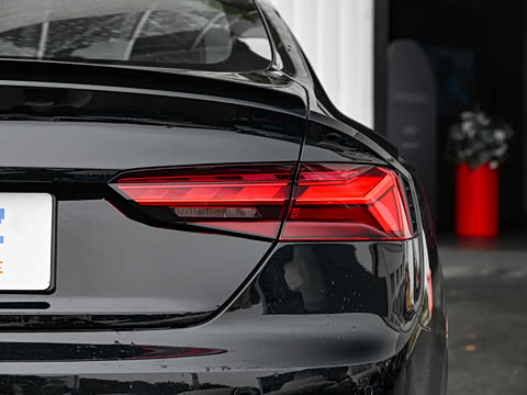 2024�� RS 5 2.9T Sportback �����