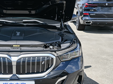 2026�� eDrive 35L M�˶���װ