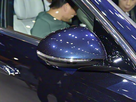 2026�� E 300 L �����