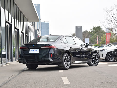 2026�� �Ŀ� 530Li ������ M�˶���װ