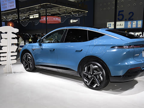 2025�� ������
