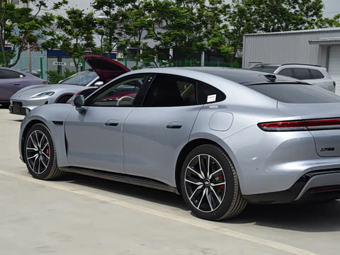 2026�� Max
