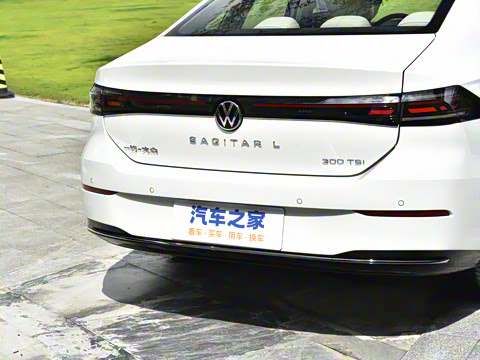 2026�� L 300TSI DSG ������