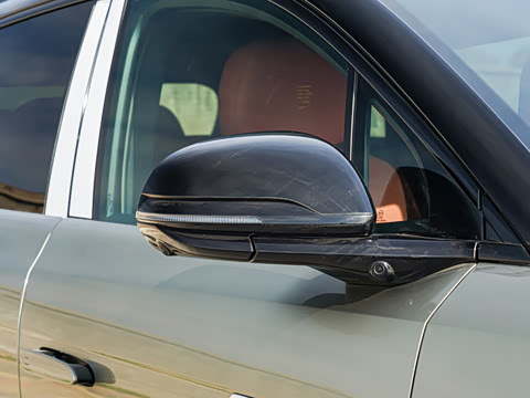 2025�� DM 215KM�����״��콢��