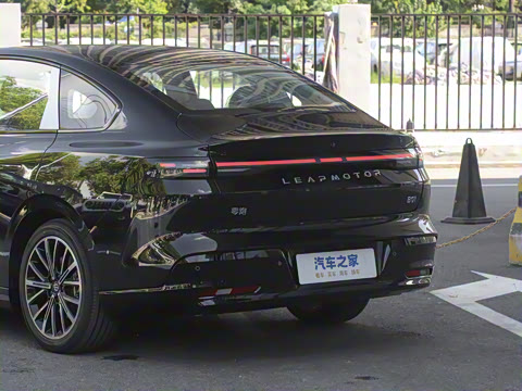 2025�� 550������