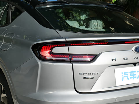 2026�� 2.0T EcoBoost  E �춯  �˶��� ST-Line