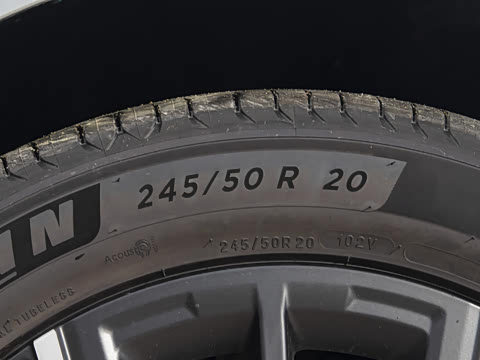 2025�� 670 Max��