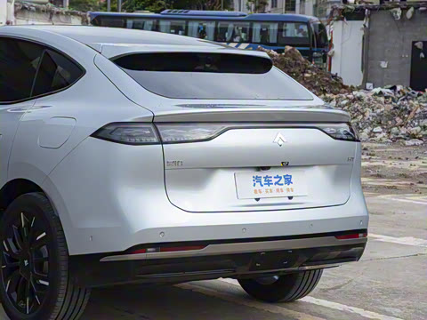 2025�� 670 Max��