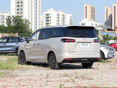 2025�� 1.5T CVT ��Ӣ��