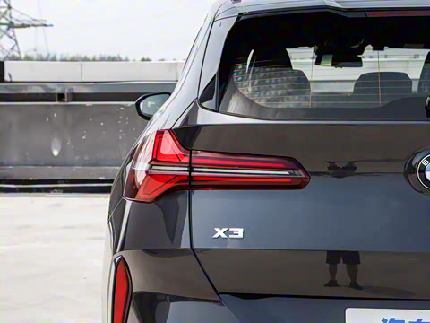 2025�� M50 xDrive