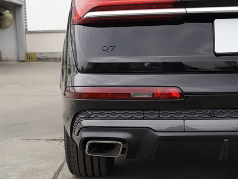 2026�� 45 TFSI quattro S line�˶���