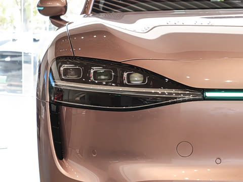 2025�� ���� Ultra�������� (896�߼����״