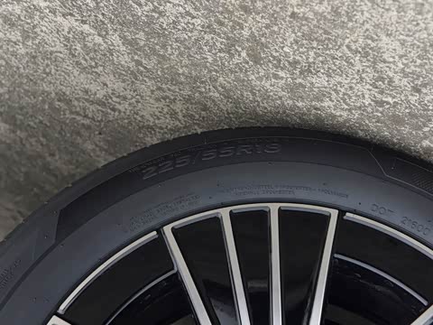 2026�� �Ŀ� E 260 L �����