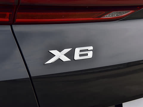 2026�� xDrive40i M�˶���װ