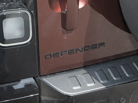 2026�� 110 3.0T P400 �����ر��