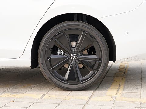 2026�� ���L GTS 380TSI ����������