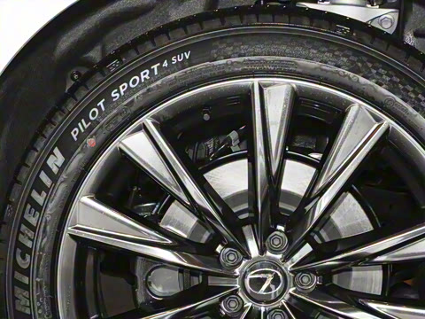 2026�� 500h ����F SPORT Performance