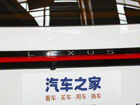 2026�� 500h ����F SPORT Performance