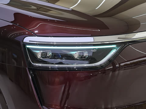 2025�� ���� Ultra�� 53.4kWh 6���� (896�߼����״