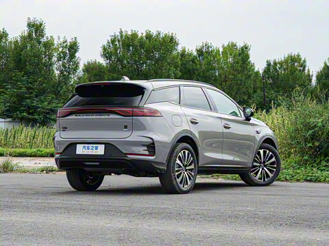 2025�� �Ǽݰ� DM-i 175KM ������