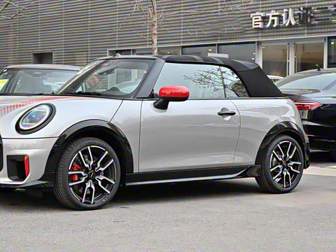 2025�� JOHN COOPER WORKS CABRIO