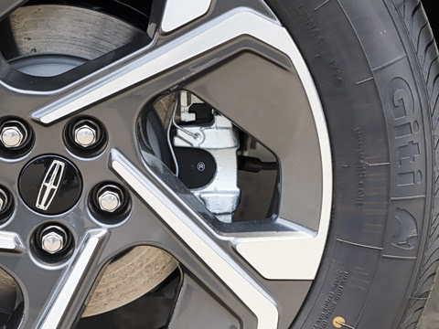 2026�� 2.0T ����������