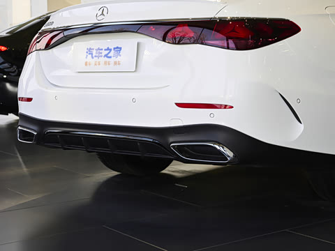 2026�� E 300 �������˶���