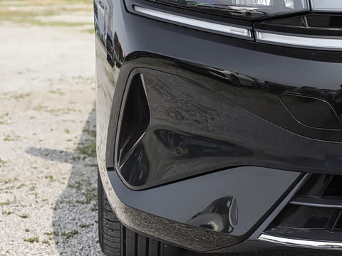 2026�� L 300TSI DSG ������