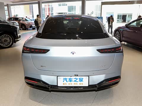 2025�� �Ŀ� 710 Max��