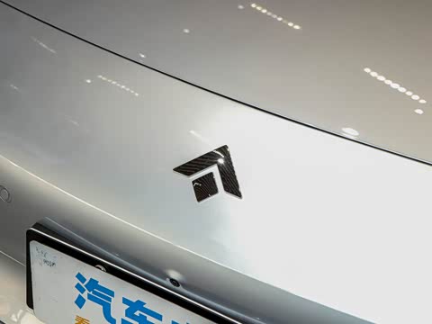 2025�� �Ŀ� 710 Max��