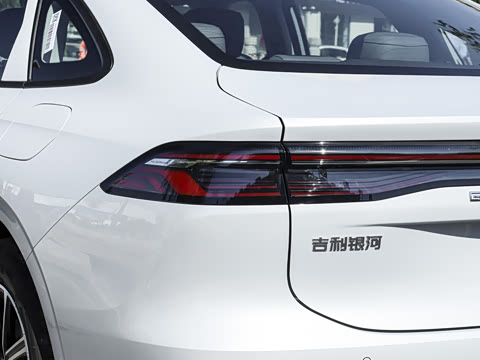 2025�� EM-i 70km ������