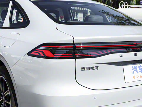 2025�� EM-i 70km ������