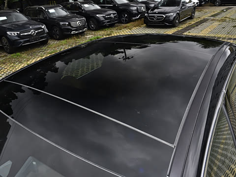 2026�� E 300 L ʱ����