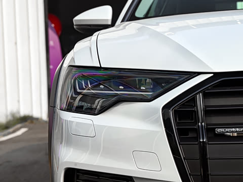 2025�� allroad quattro ̽���� 55 TFSI ����ԽҰ��