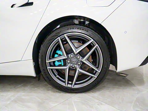 2025�� �Ŀ� 630 Max��